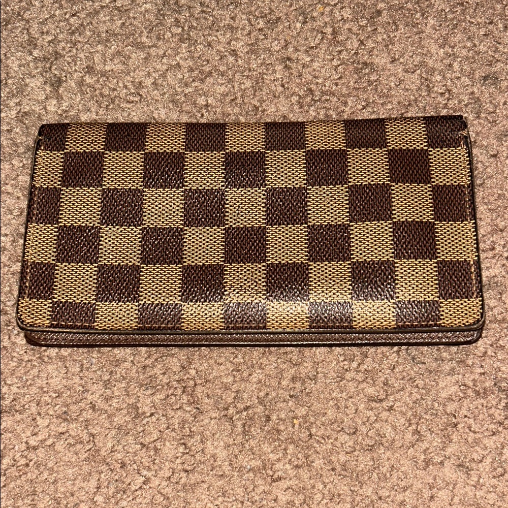 Authentic Louis Vuitton Damier Bi-fold Long Wallet in Good Pre-loved Condition - Picture 2 of 10